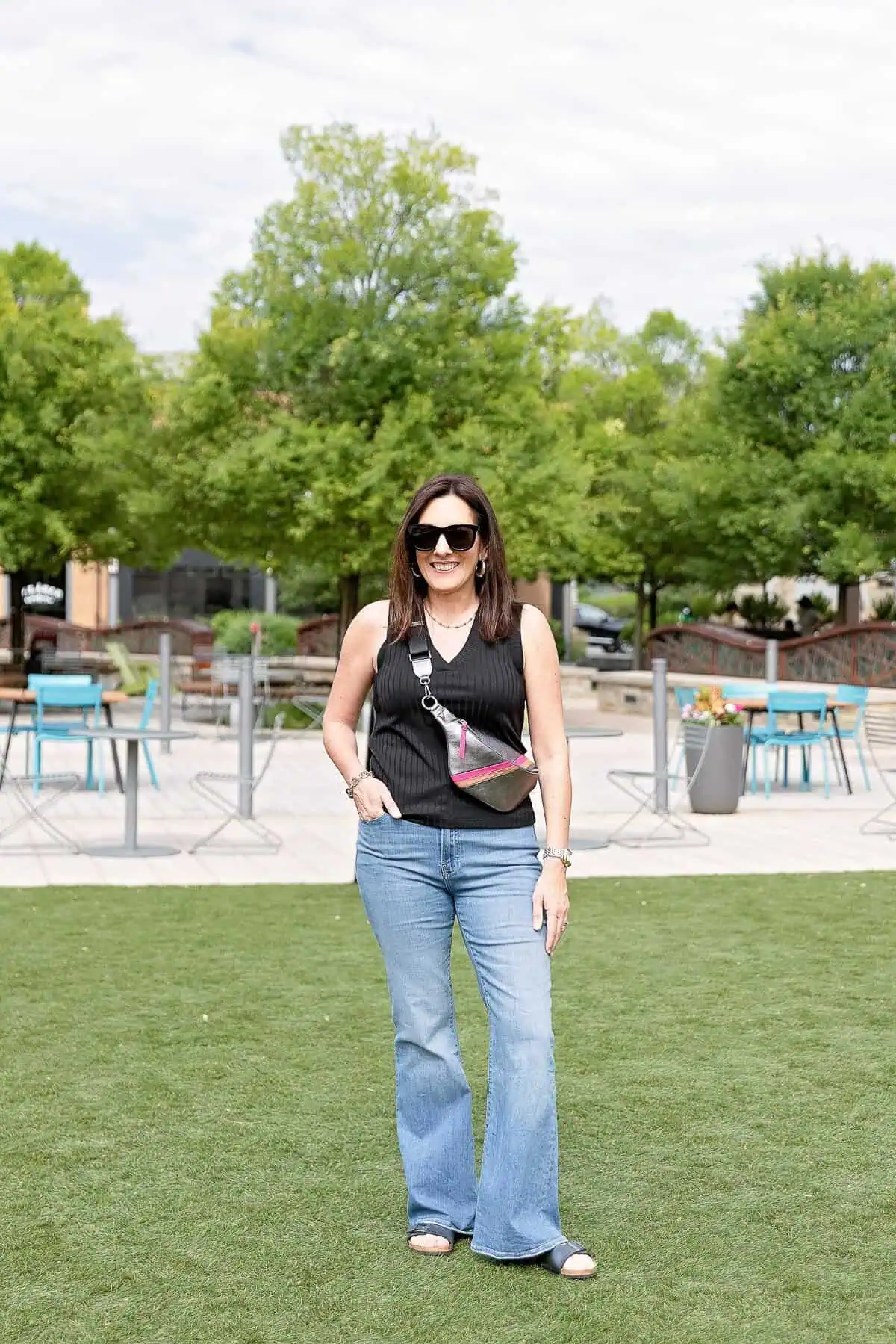 Evereve-Sarina-V-Neck-Tank-FRAME-Le-Easy-Flare-Birks-Capital-Z-Soul-Sister-Slingbag-3