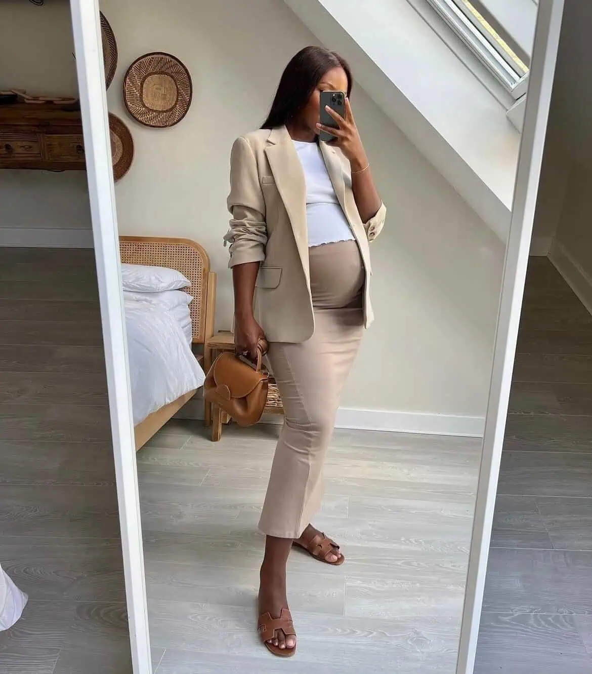 winter-maternity-outfit-7