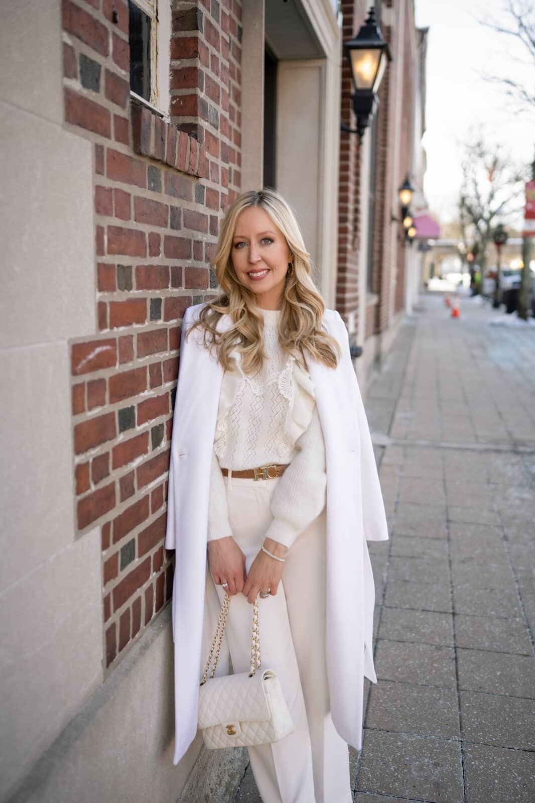 classy-winter-white-outfits-ideas