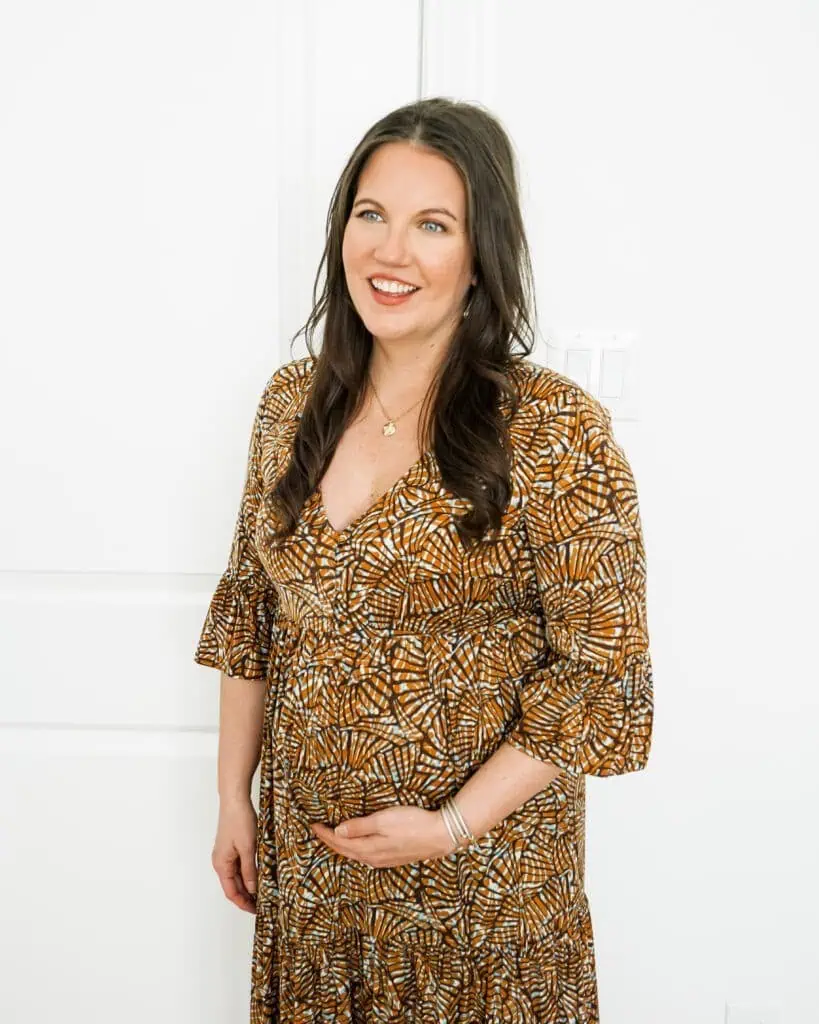 b-maternity-work-dress-pregnancy-outfits-brown-maxi-dress-819x1024