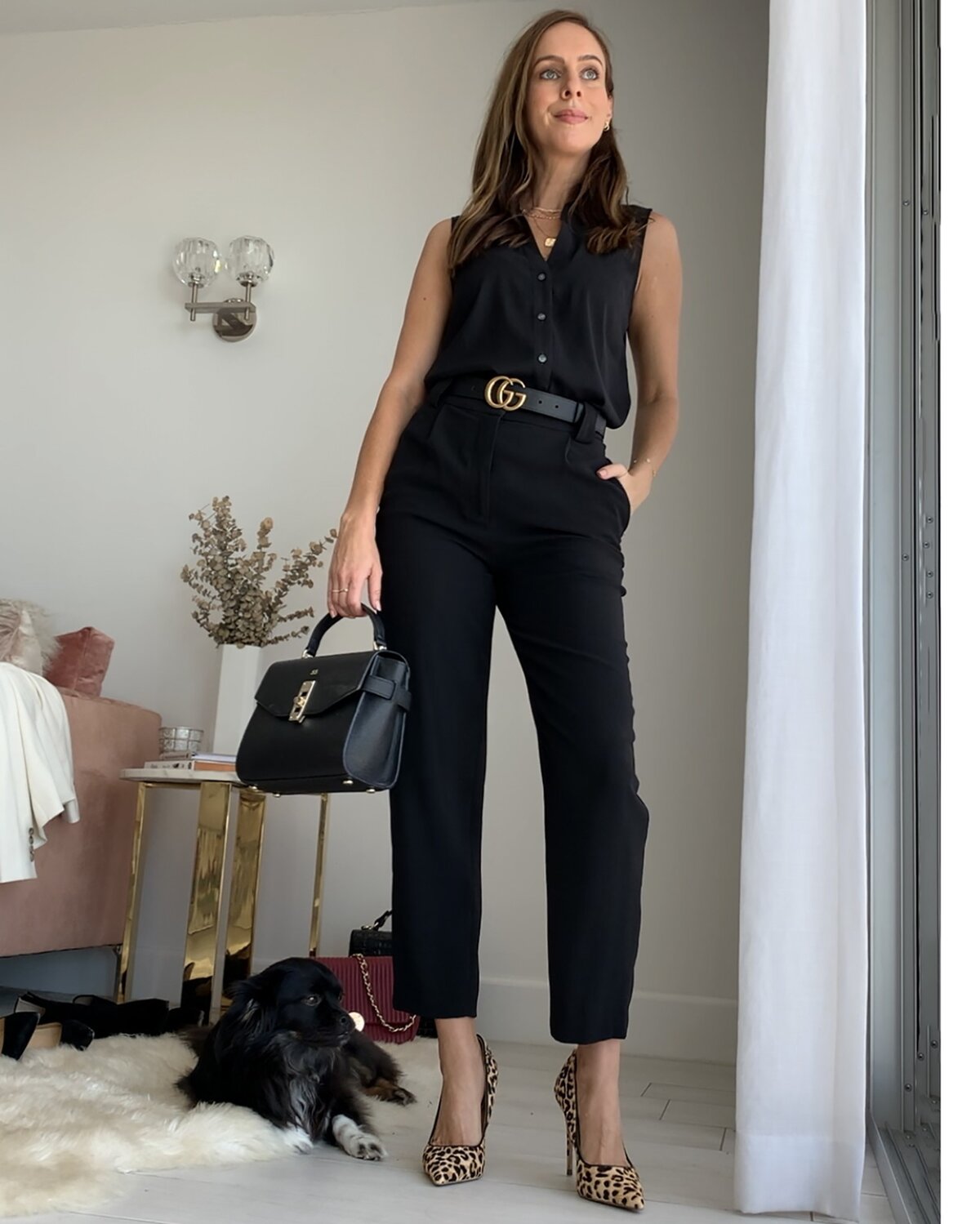 Sydne-Style-shows-how-to-wear-black-pants-with-black-button-down-for-office-outfit-ideas