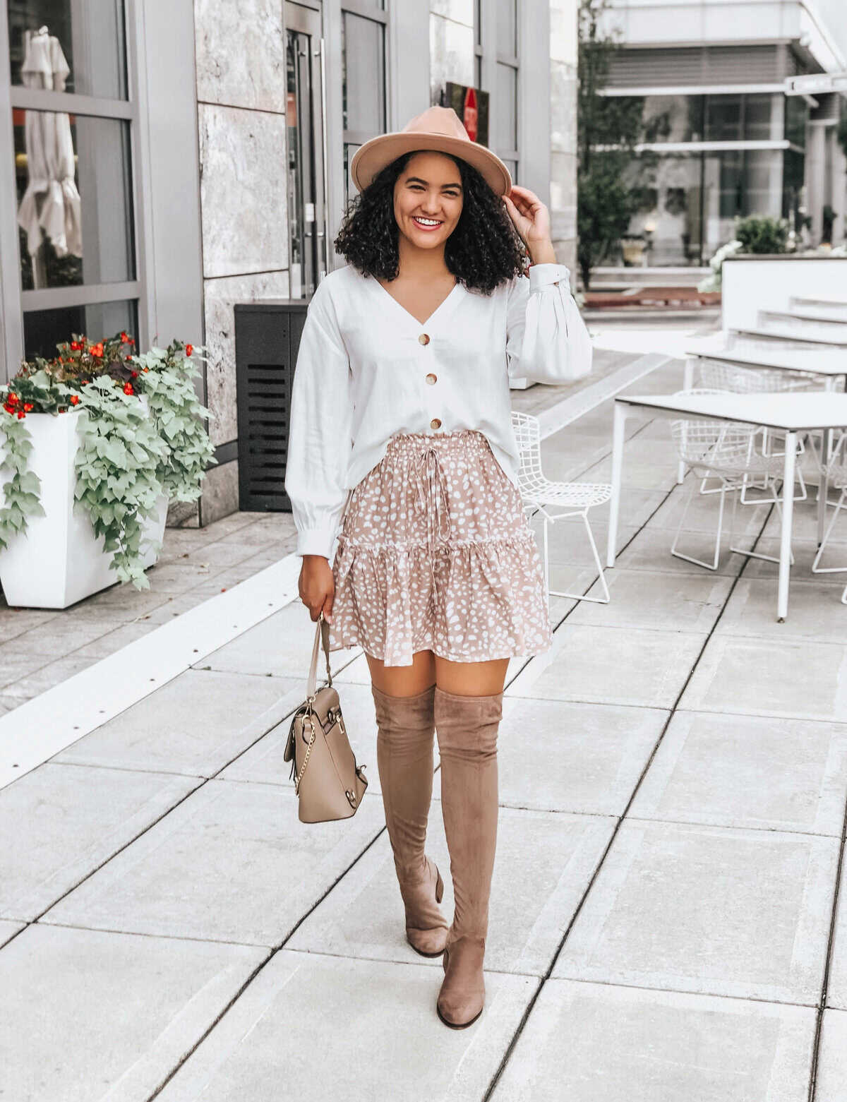 white-blouse-printed-skirt-541012581-1567264835527