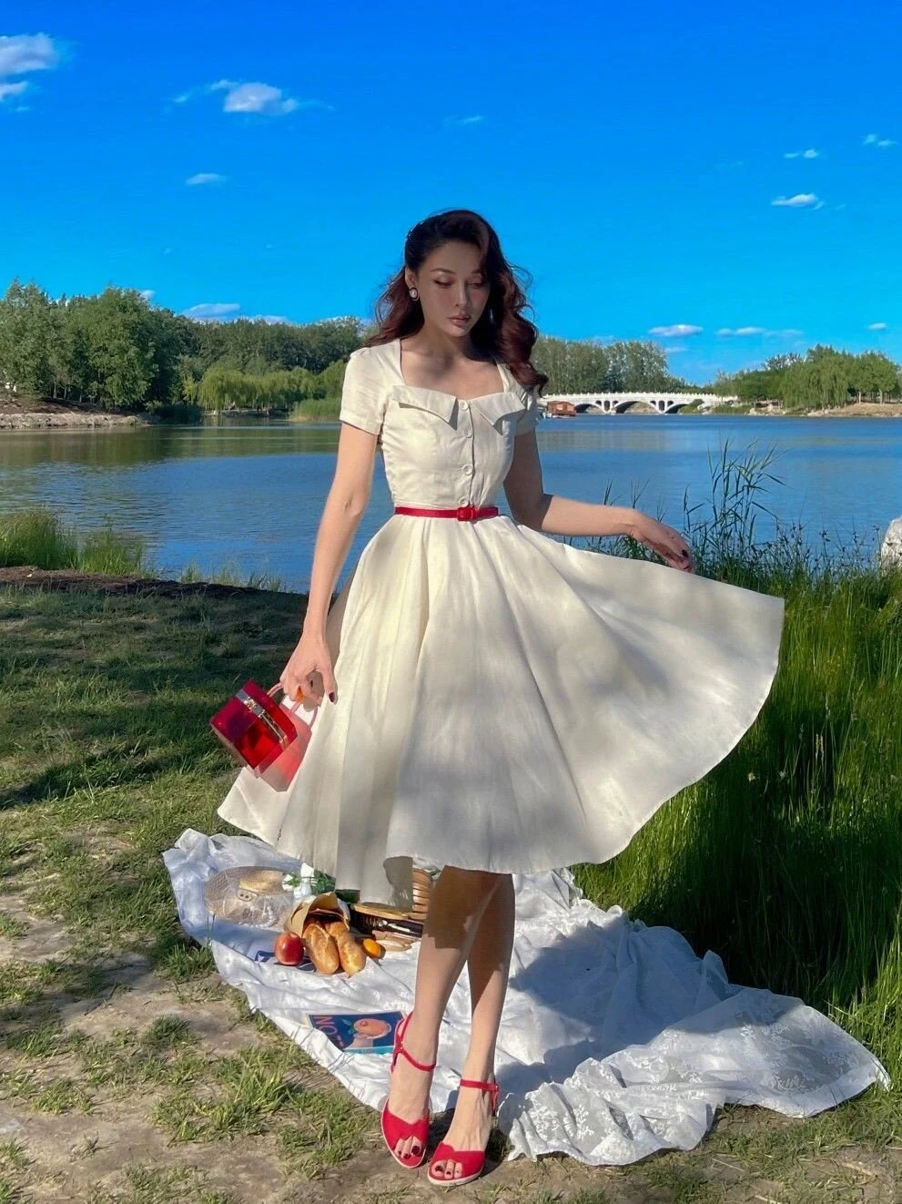 18121ad1a5ba4322d2eb20669575d023