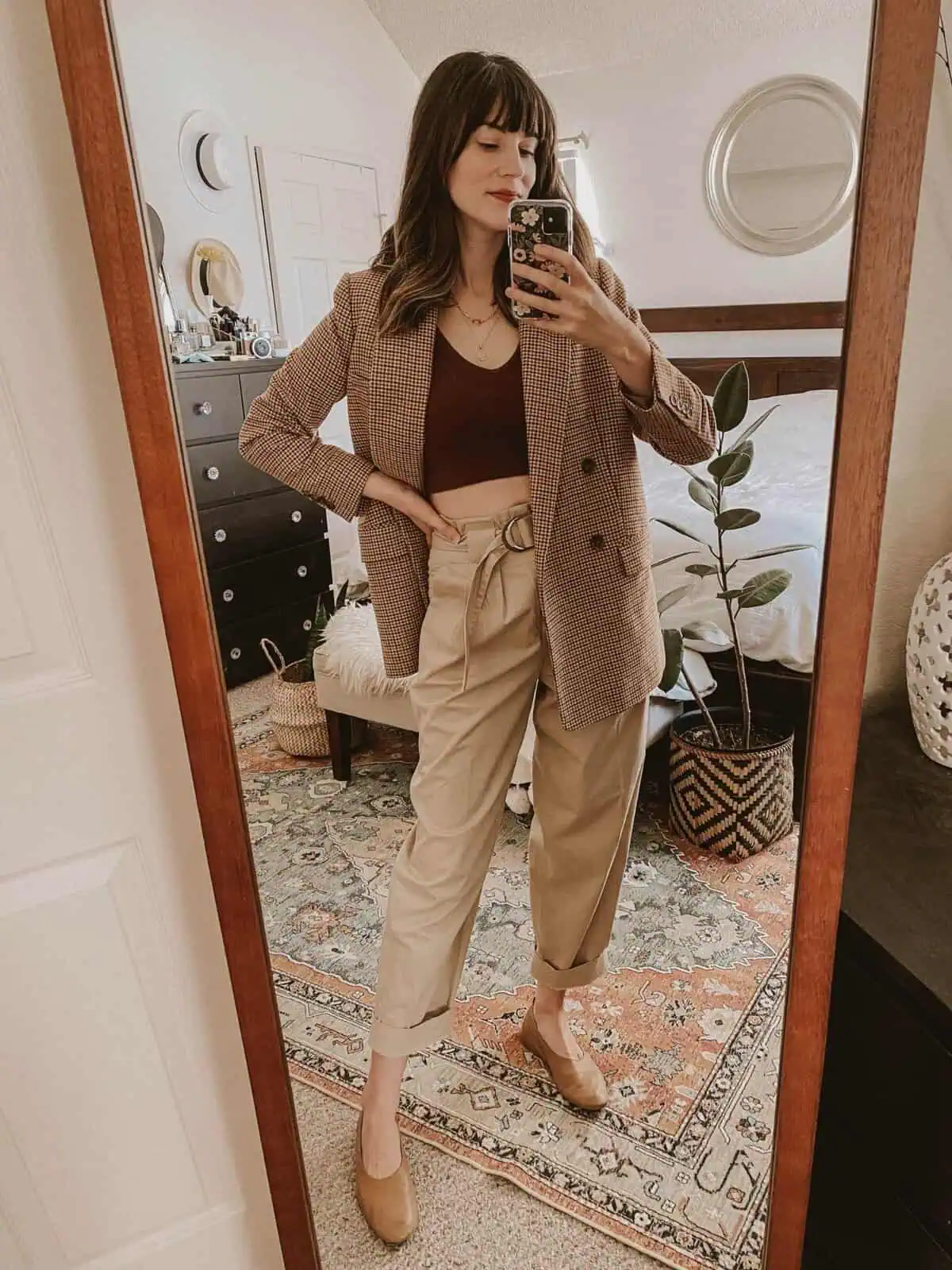 Everlane-Blazer-NAADAM-Cropped-Tank-Trousers-scaled