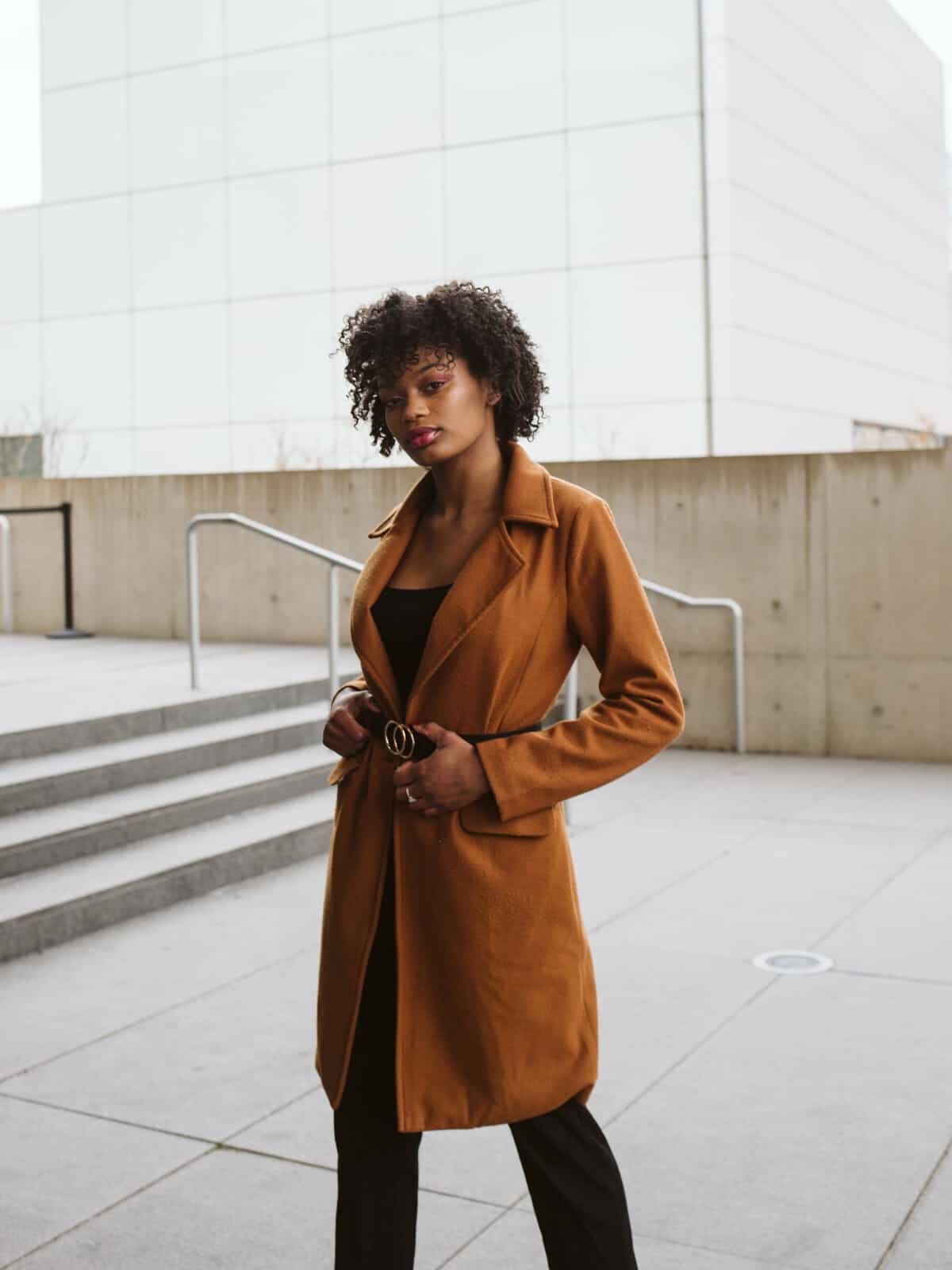 Sustainably+Chic+_+Sustainable+Fashion+Blog+_+How+to+Create+Sustainable+Fall+Outfits+With+The+Clothes+You+already+Own+_+Outerwear+TrenchCoat+with+Belt+