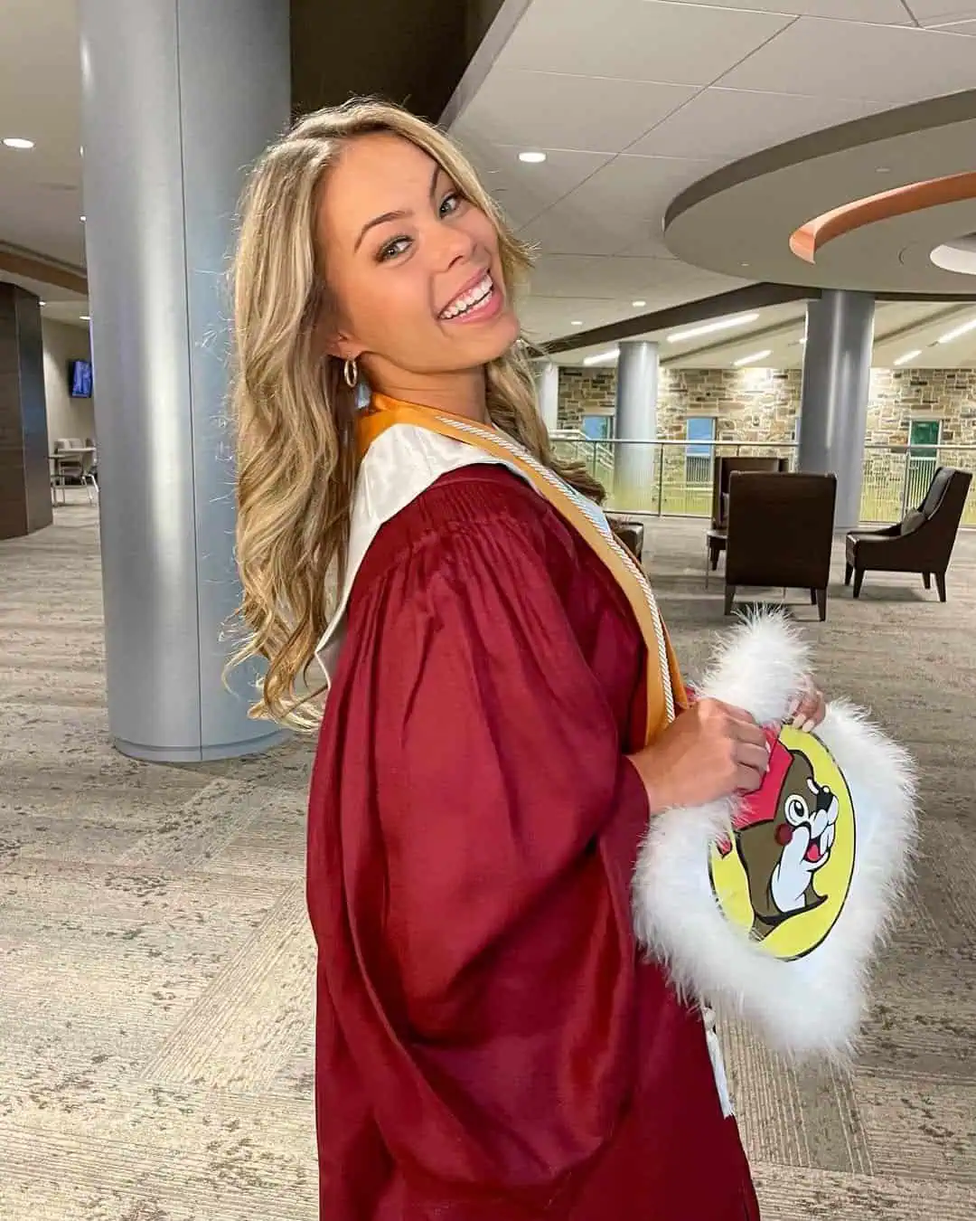 SnapInsta.to_281900443_1184086715687933_2518222262781504829_n