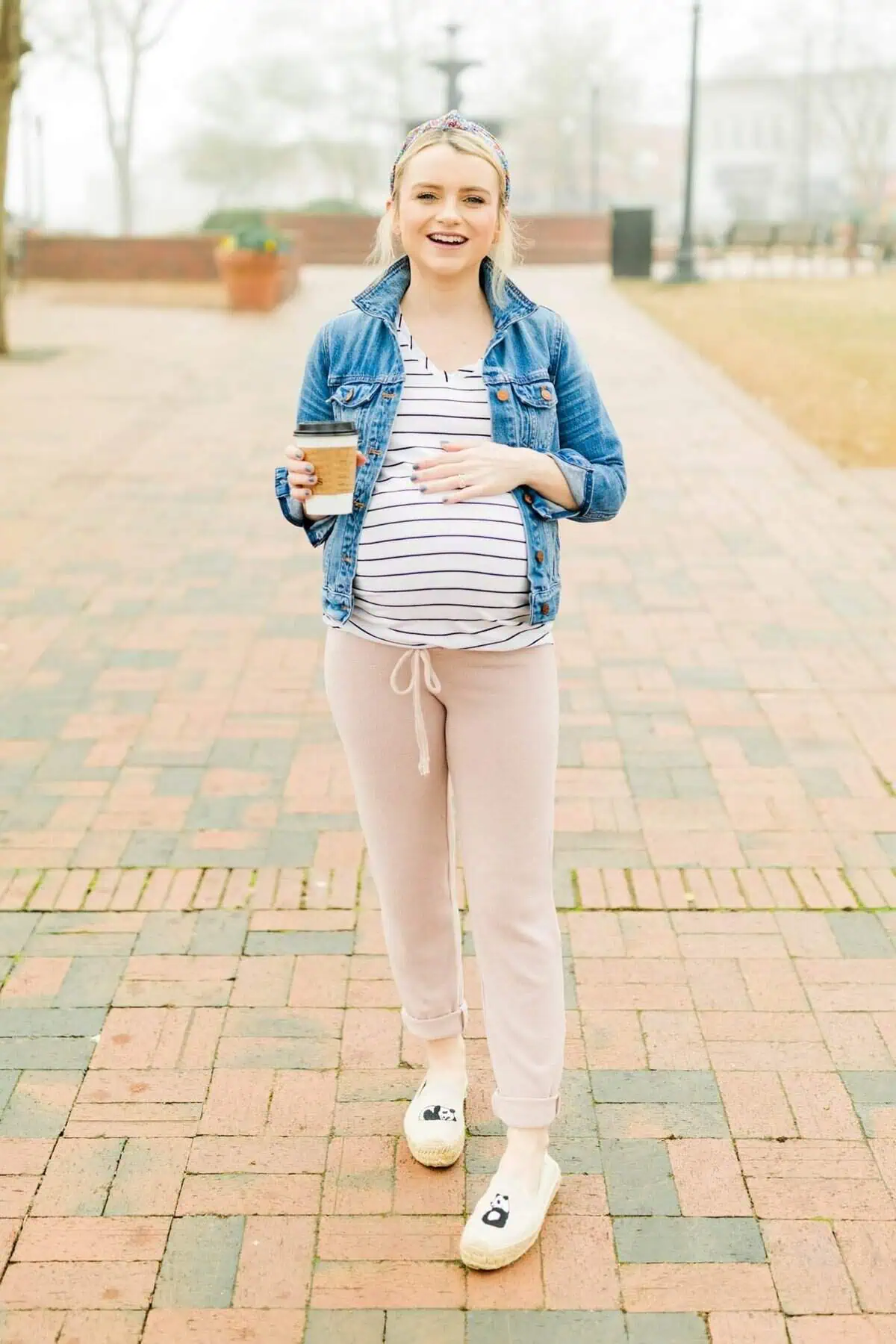 9-Must-Own-Maternity-Clothes-For-Summer-bottoms