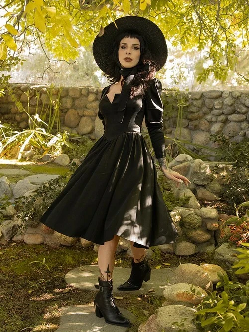 Cottage_Witch_Dress_13_500x